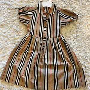 100% authentic Burberry size 6 dress. Only worn once and it was dry cleaned